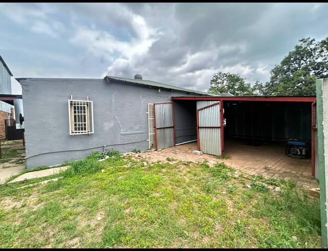 M² BUSINESS CENTRE FOR SALE IN ANNADALE